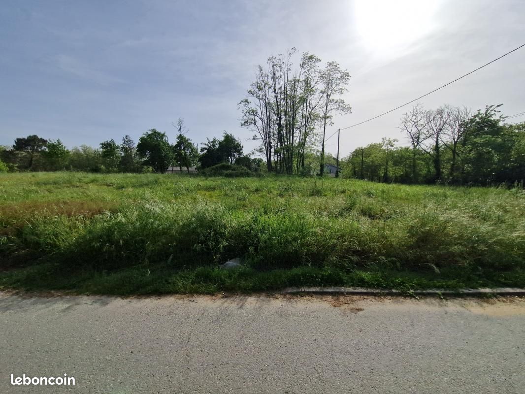 Terrain 450 m² Cerons · à Cérons · 53 000 €