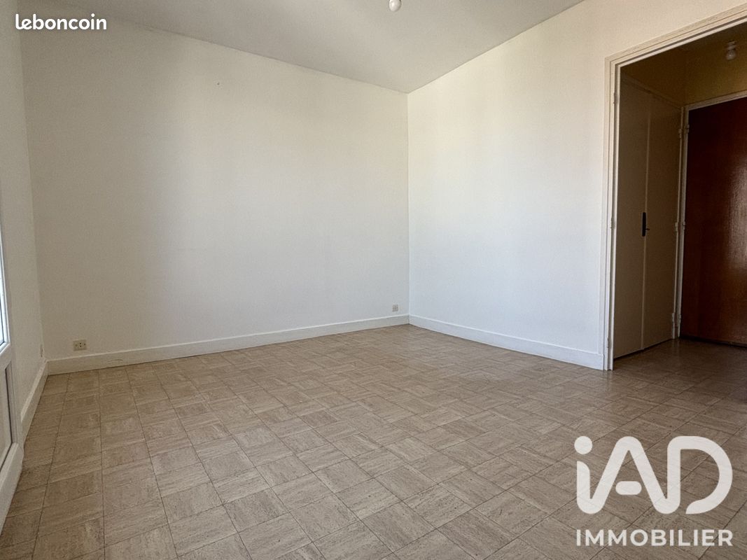 Studio 1 pièce 20 m² (image 1)