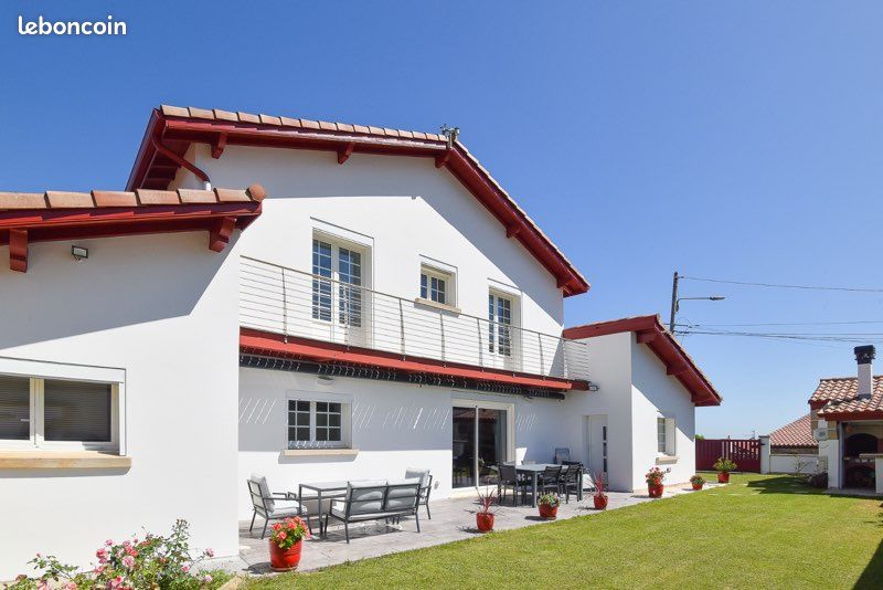 Maison 7 pièces 184 m² · à Biriatou · 184 m² · 699 000 €
