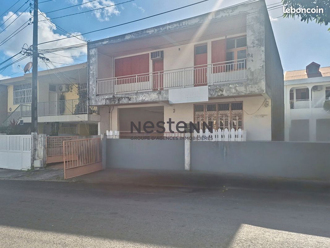 Maison 4 pièces 200 m² · à Les Abymes · 200 m² · 229 000 €