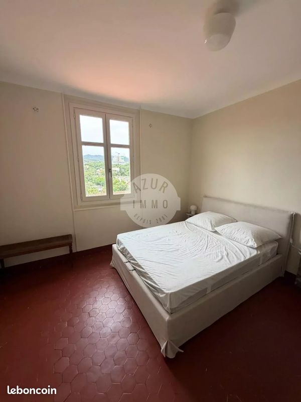 Appartement 26 m² · aux Pennes-Mirabeau · 26 m² · 695 €/mois