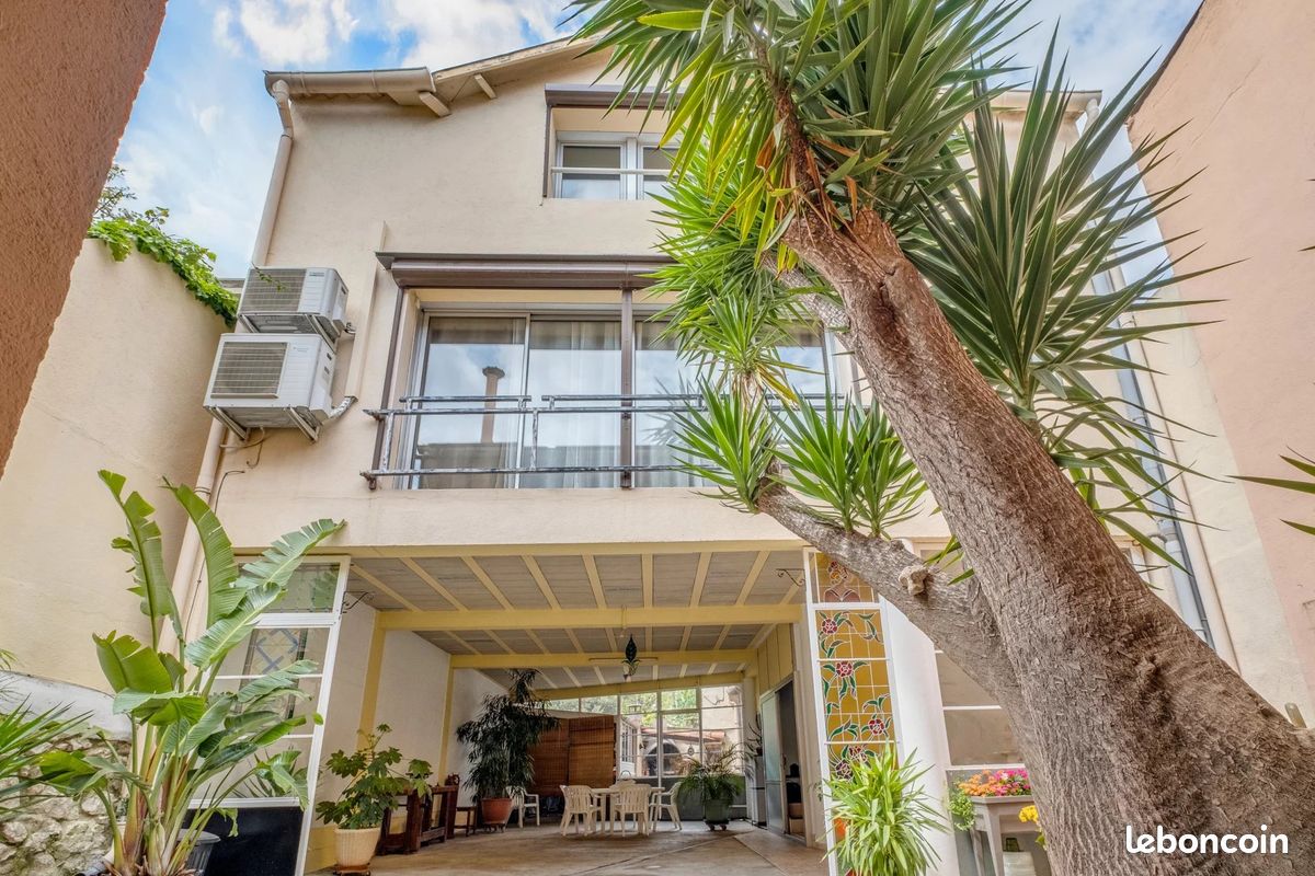 Maison 4 pièces 206 m² · à Marseille · 206 m² · 659 000 €