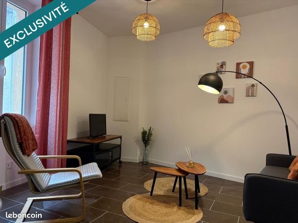 Studio 1 pièce 27 m²