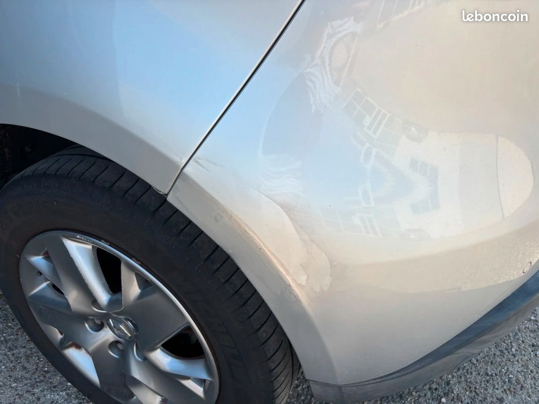 RENAULT SCENIC III dCi 130 FAP Energy eco2 15th - 4 PNEUS NEUFS - MOTEUR À CHAINE - TOIT OUVRANT (image 35)