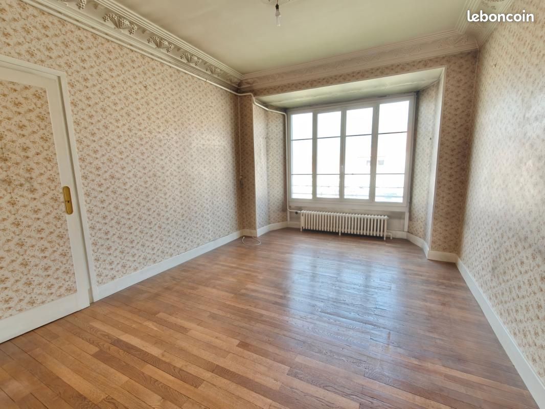 Appartement 6 pièces 133 m² · à Grenoble · 133 m² · 255 000 €