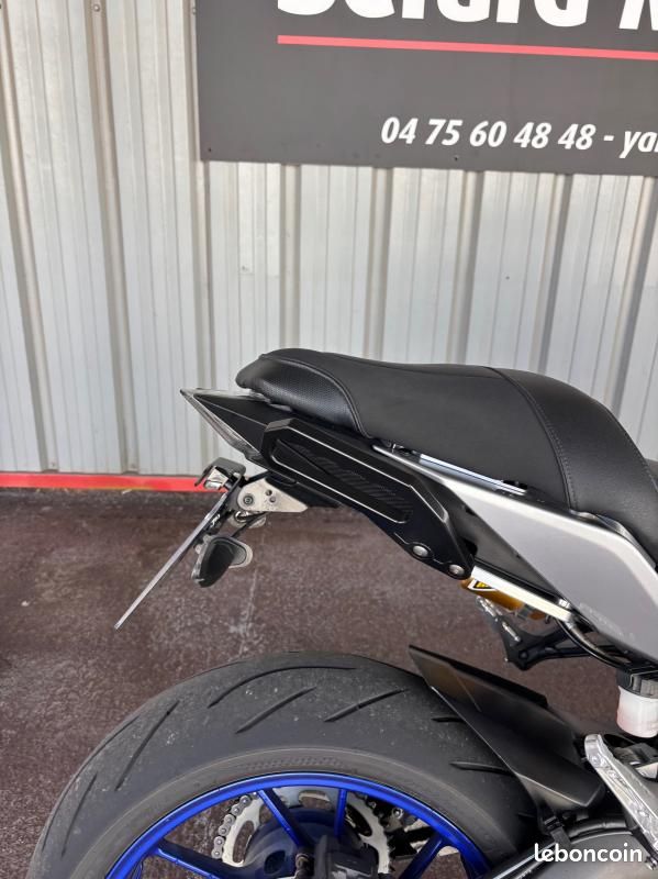 Yamaha MT-09 SP 850 cm3 (image 13)
