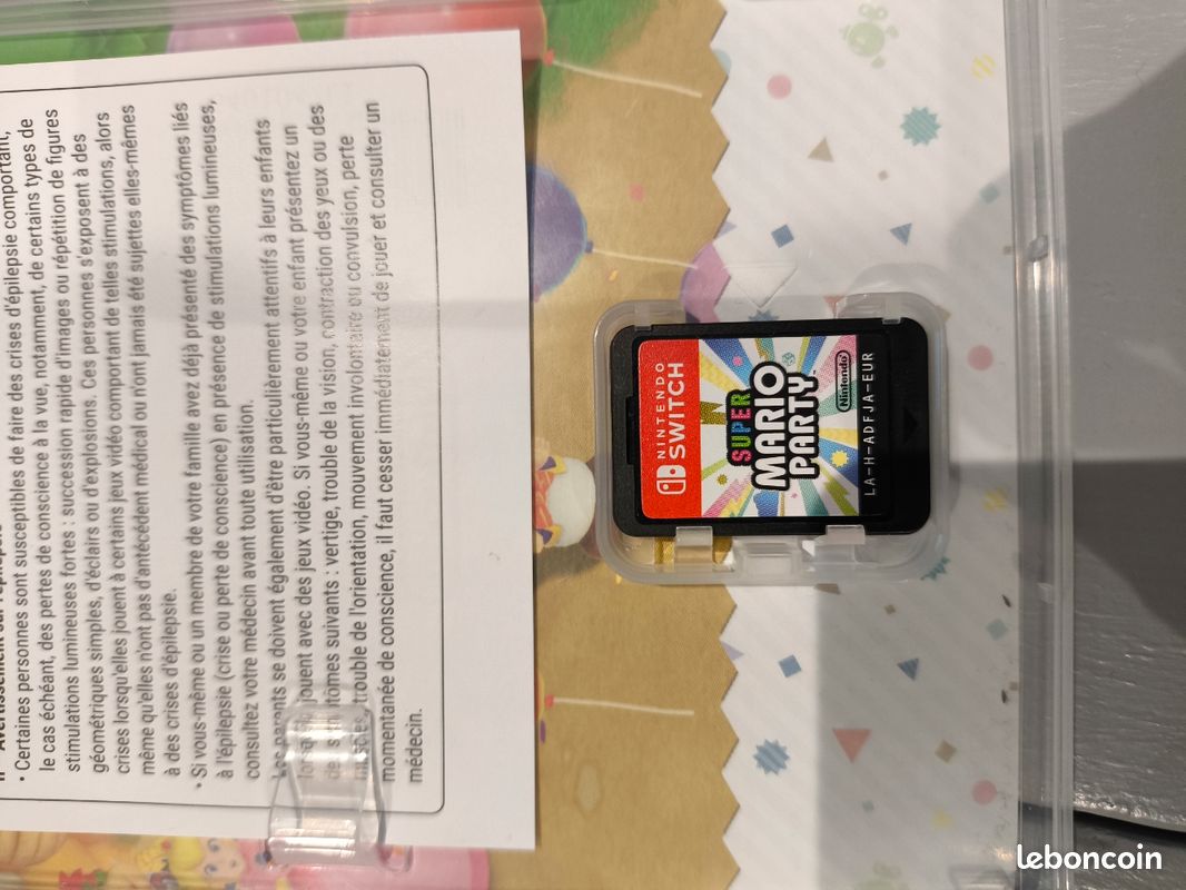 Nintendo Switch + manette pro + 2 jeux + accessoires et sacoche (image 10)