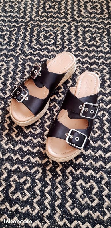 Mules compensées en satin noir avec semelles en corde façon espadrilles (image 17)