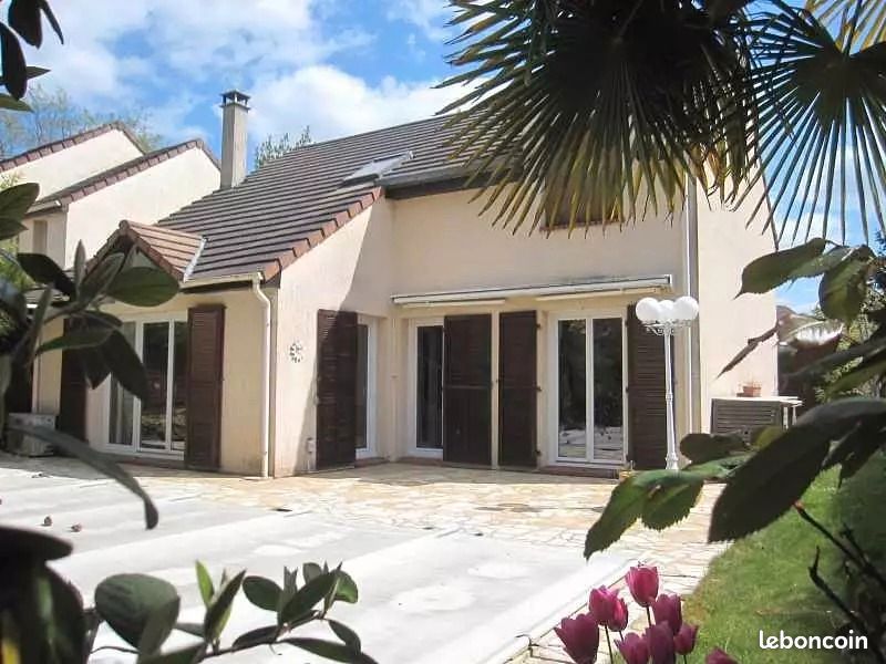 Maison 5 pièces 120 m² · à Gif-sur-Yvette · 120 m² · 820 €