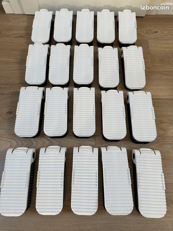 Vends 30 racks à chaussures (image 1)