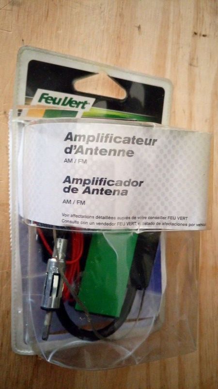 Amplificateur d'antenne AM/FM - Feu Vert