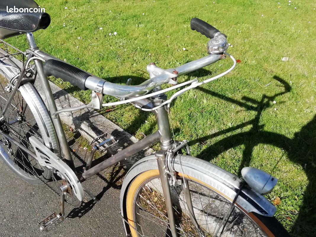 Achetez velo de ville ancien occasion, annonce vente à Rosières (07