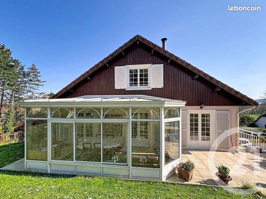 Maison 8 pièces 162 m² · à Bar-sur-Aube · 162 m² · 255 000 €