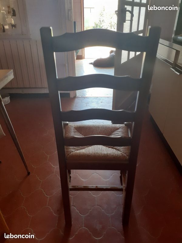 Chaise en paille (image 2)