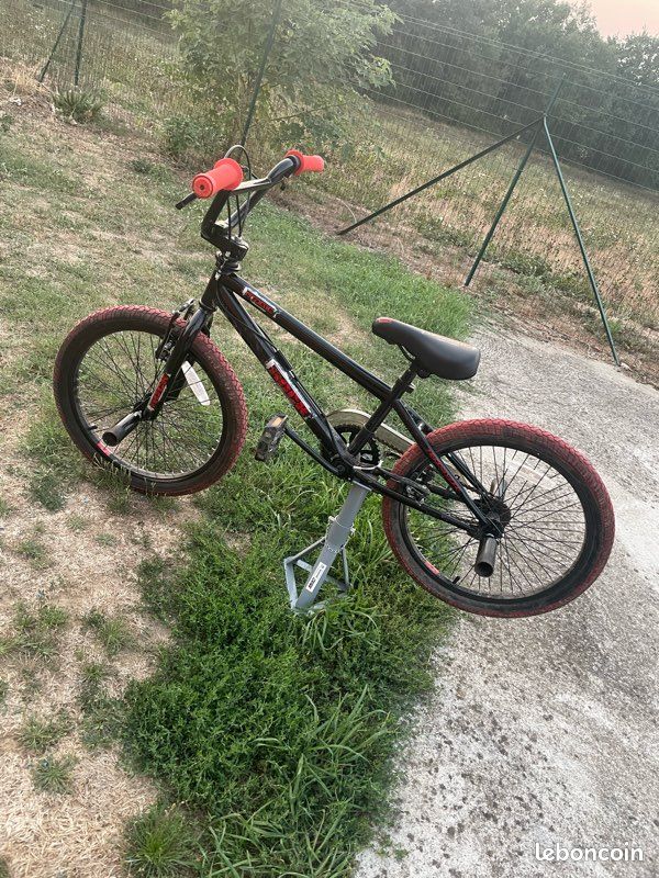 Bmx magic rock (image 1)