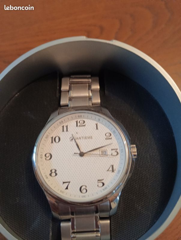 Montre homme marque quantième (image 1)