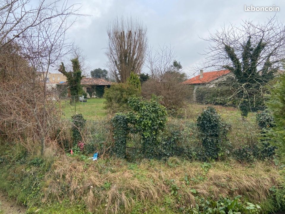 Terrain 970 m² Le Teich · 225 000 €