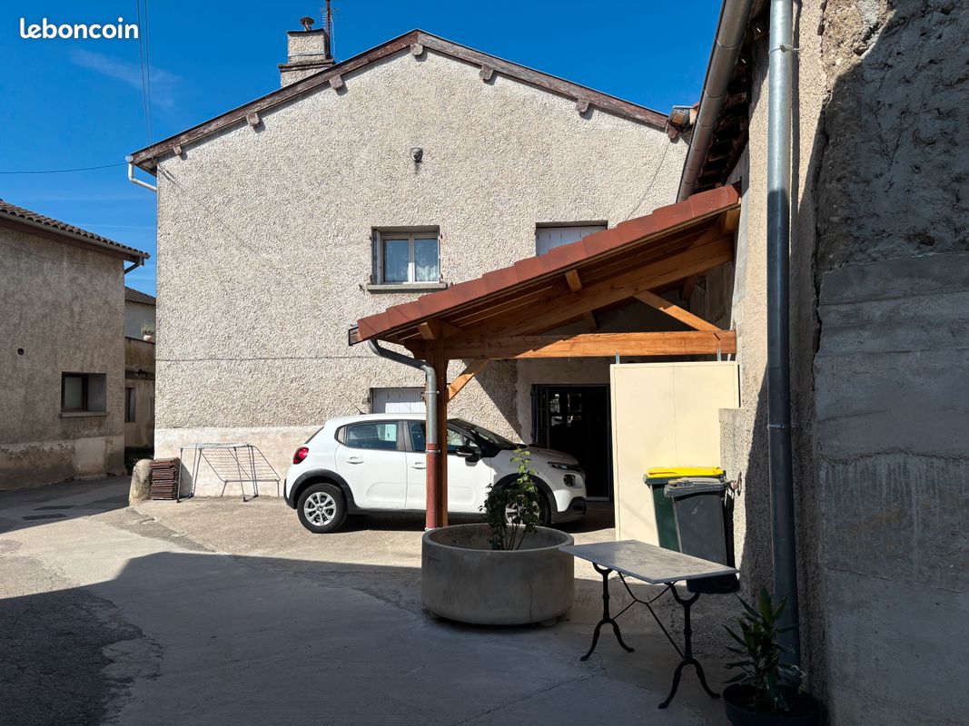 Maison 4 pièces 83 m² · à Vaulx-en-Velin · 83 m² · 207 000 €