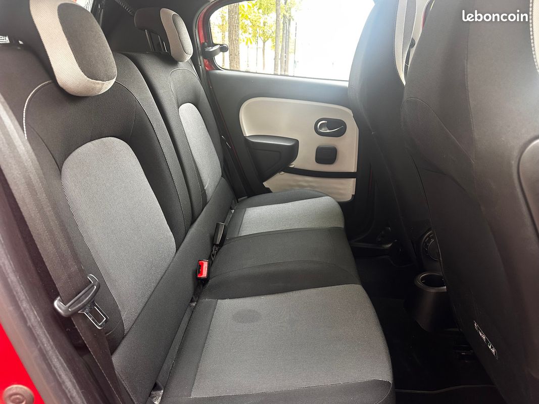 RENAULT Twingo 1.0 SCe 70ch Intens 2 (image 12)