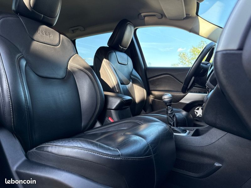 Jeep CHEROKEE 2.0 MULTIJET 140CH LONGITUDE / 2018 / CUIR / GPS / GARANTIE (image 19)