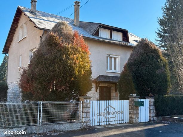 Maison 6 pièces 217 m²