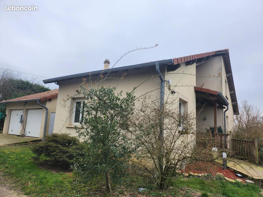 Maison 6 pièces 176 m² · à Pange · 176 m² · 1 200 €/mois