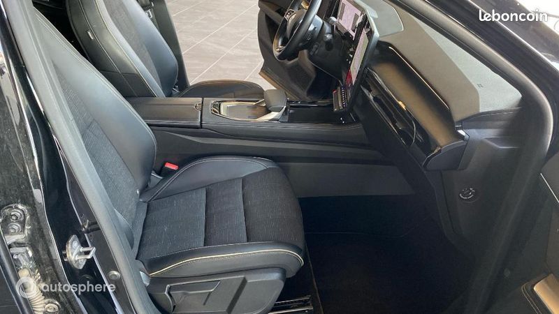 Renault Austral 1.3 TCe mild hybrid 160ch Iconic auto (image 15)