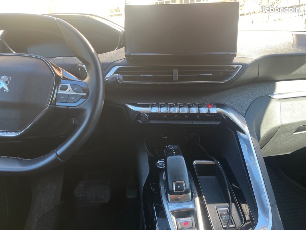 PEUGEOT 3008 Puretech 130ch SS EAT8 Allure (image 14)