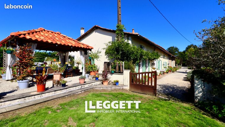 Maison 10 pièces 300 m²