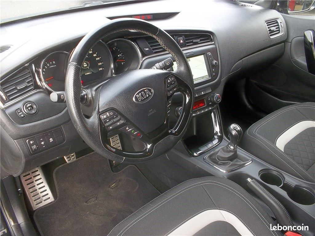 Kia CEED III SW 1.0 T-GDI 120 CH ISG BVM6 GT Line (image 11)