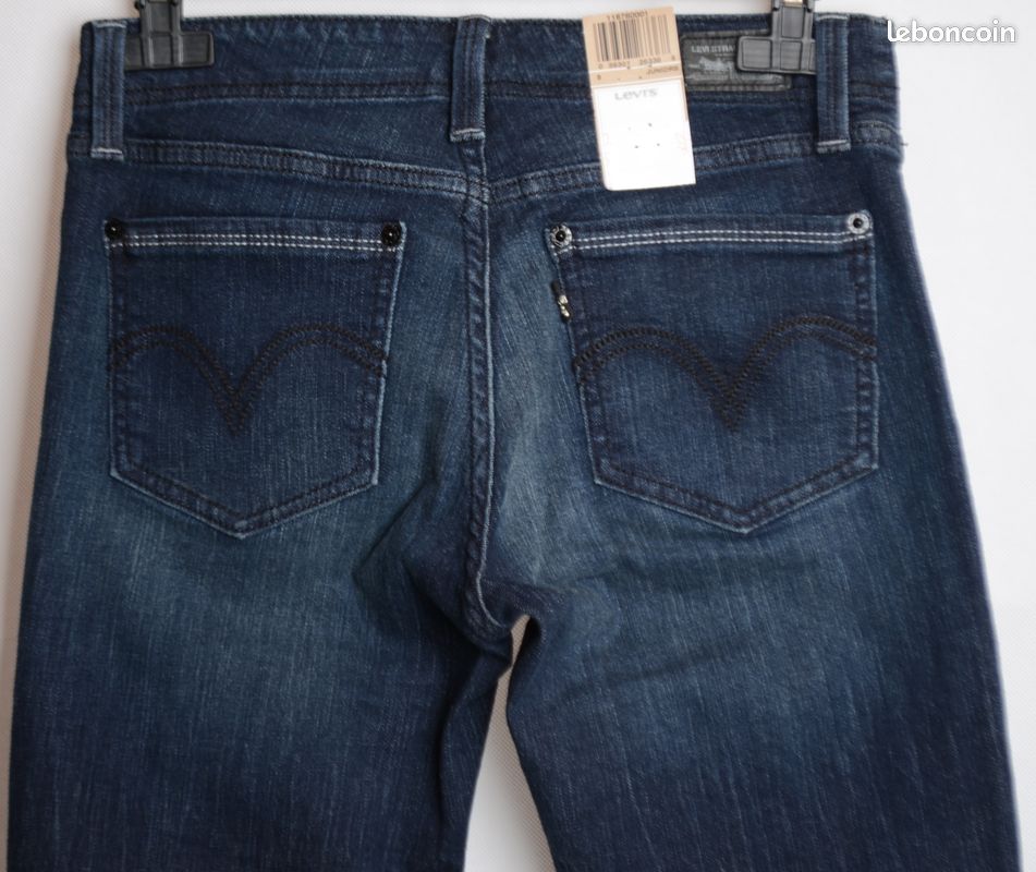 Jean Levi's Femme - Taille W27 L32 - Coupe Demi-slim/droit - Bleu - Occasion Très Bon état