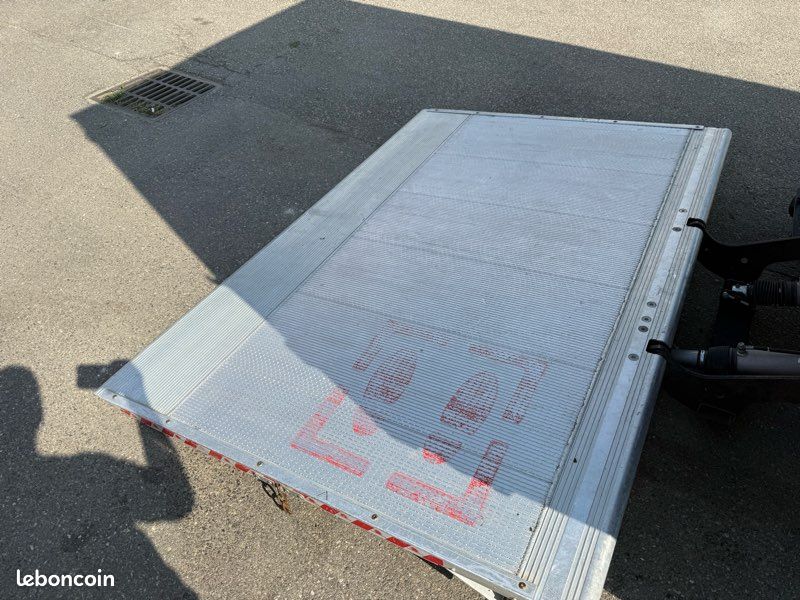27990ht Renault master 145ch caisse 22m3 hayon (image 6)