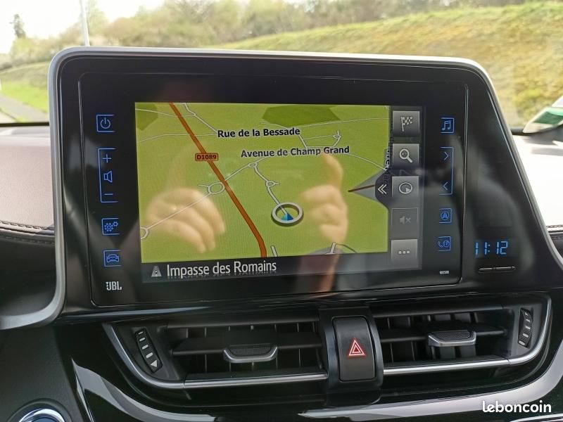 Toyota C-HR 122h Distinctive 2WD E-CVT (image 20)
