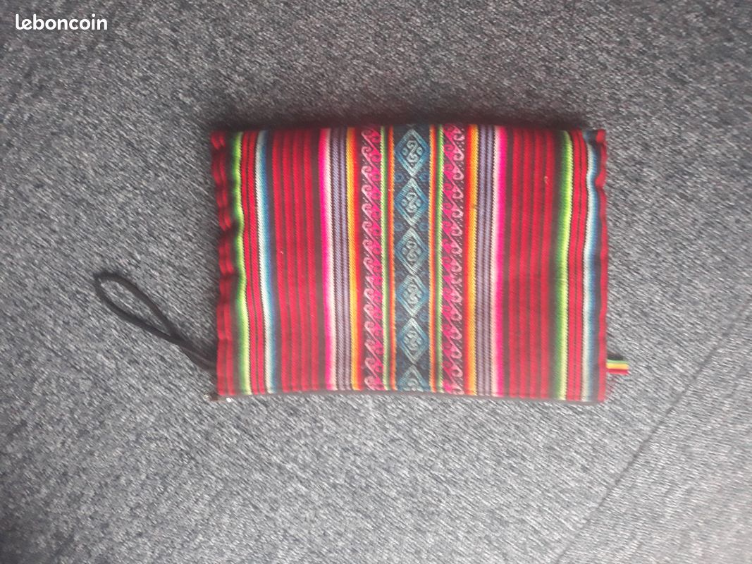 Pochette ethnique (image 2)