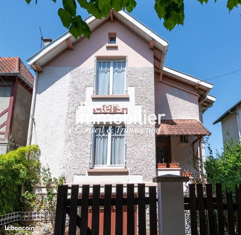 Maison 5 pièces 127 m² · à Rueil-Malmaison · 127 m² · 1 196 000 €