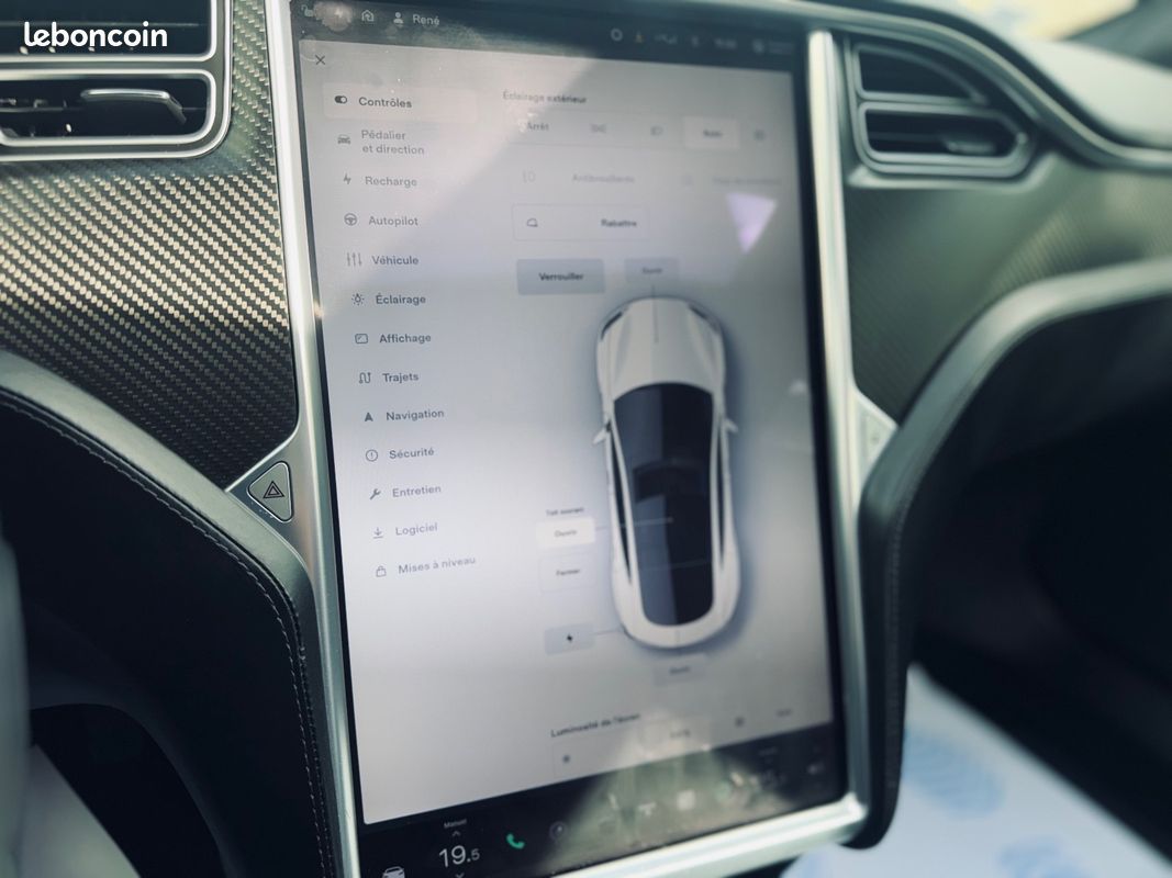 TESLA Model S 320CH BASE + 2EME MAIN + TOIT OUVRANT/PANO + AUTO PILOT + CAMERA DE RECUL + GARANTIE 12 MOIS (image 27)