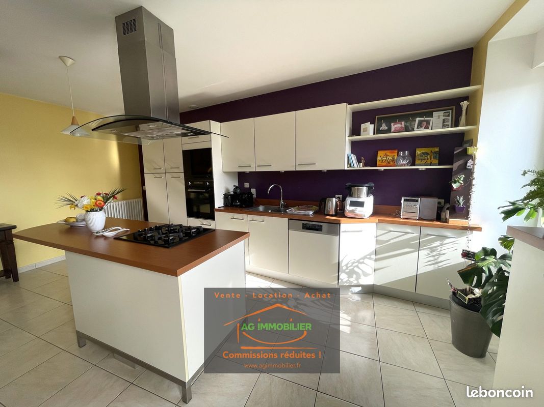 Propriété 8 pièces 235 m² (image 6)