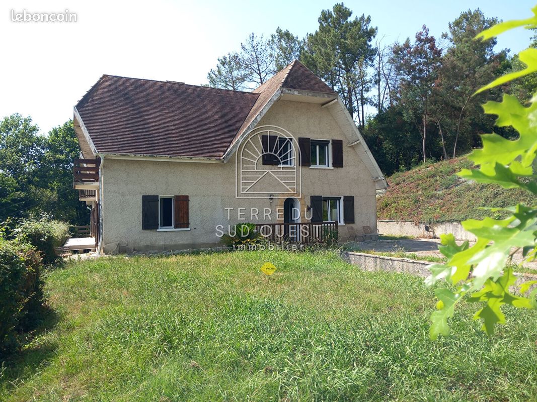 Maison 7 pièces 234 m² · à Labastide-Monréjeau · 234 m² · 299 000 €