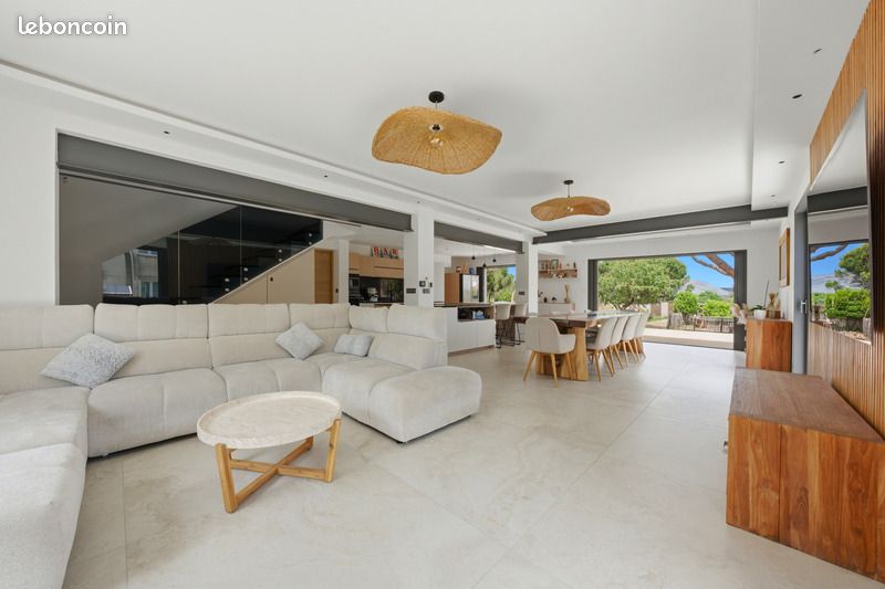 Maison 7 pièces 215 m² · à Pérols · 215 m² · 1 390 000 €