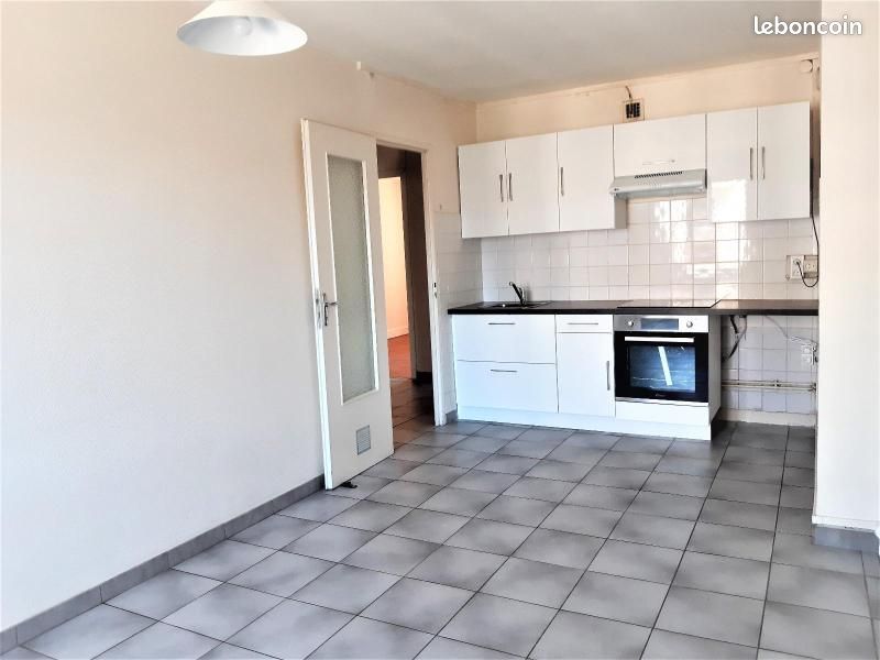 Appartement 3 pièces 64 m² · à Grenoble · 64 m² · 741 €/mois