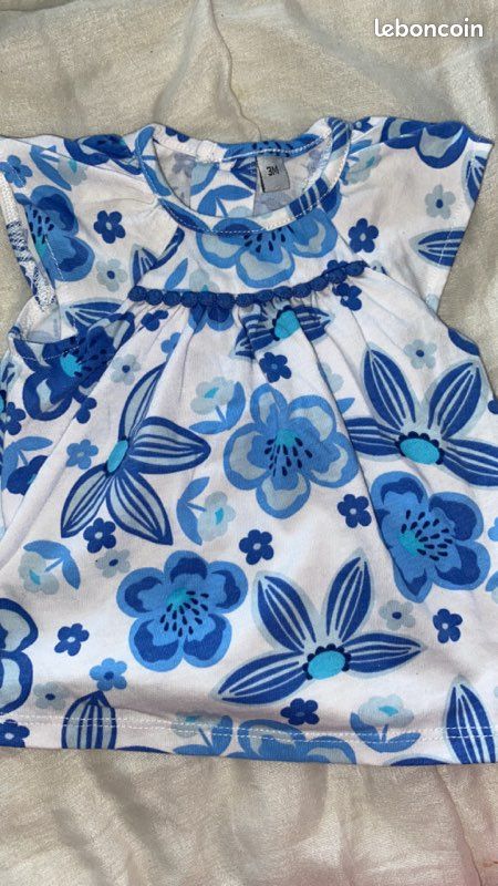 Vend robe bébé fille (image 4)
