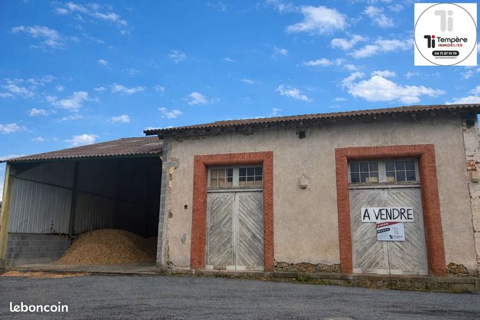 Parking/box 255 m² ST VINCENT