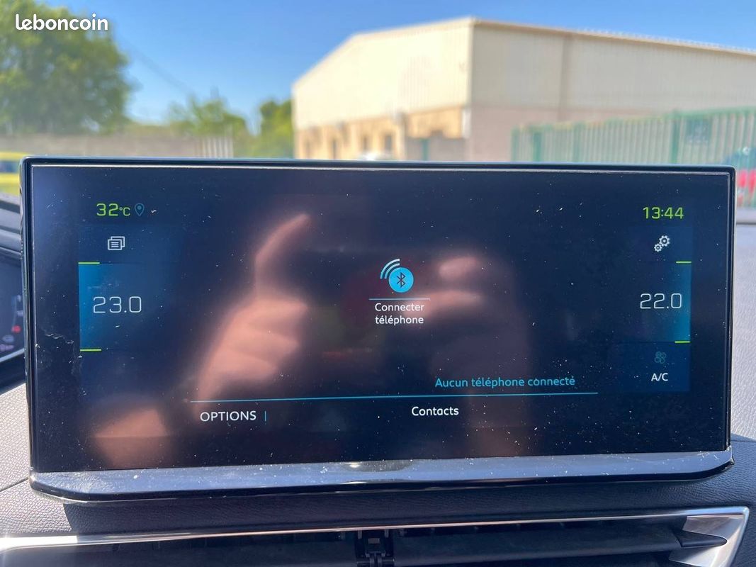 PEUGEOT 3008 Hybrid 225 e-EAT8 Allure Pack (image 15)