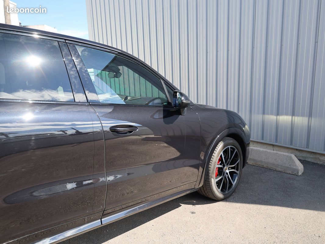 PORSCHE Cayenne 3.0 V6 440 ch Tiptronic BVA S (image 34)