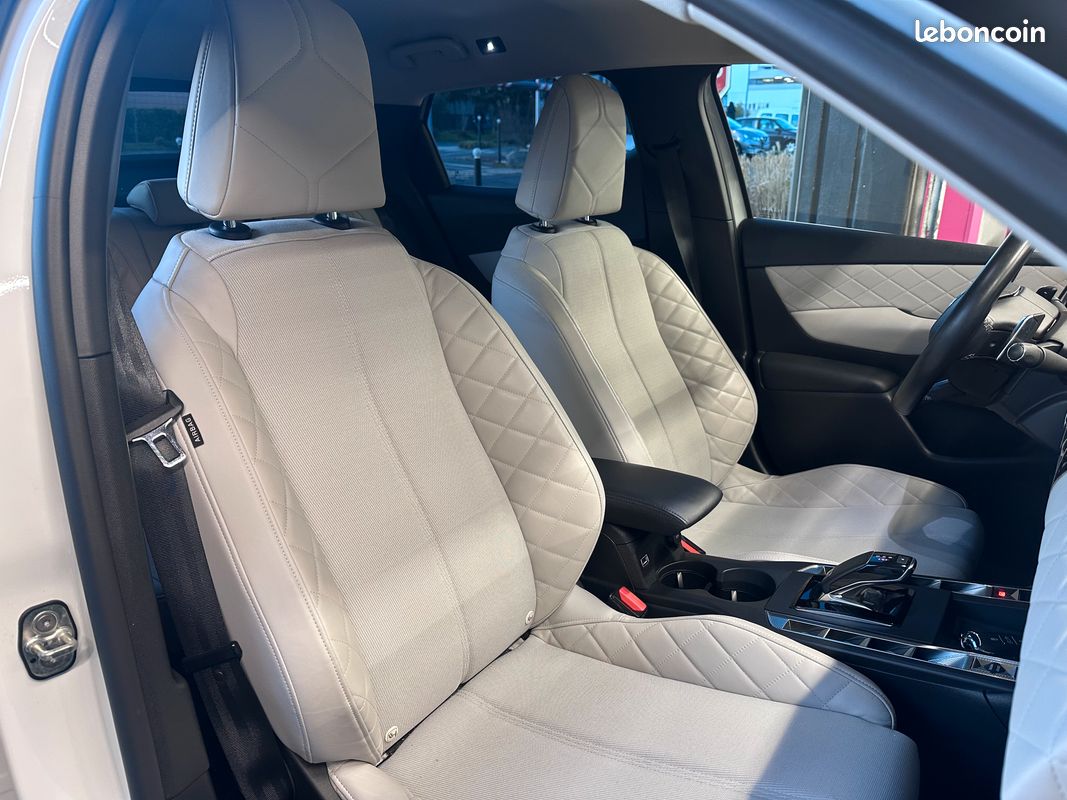 DS DS3 CROSSBACK GRAND CHIC 131Ch EAT8 Grand Chic full entretien DS carplay Garantie 12 mois (image 12)