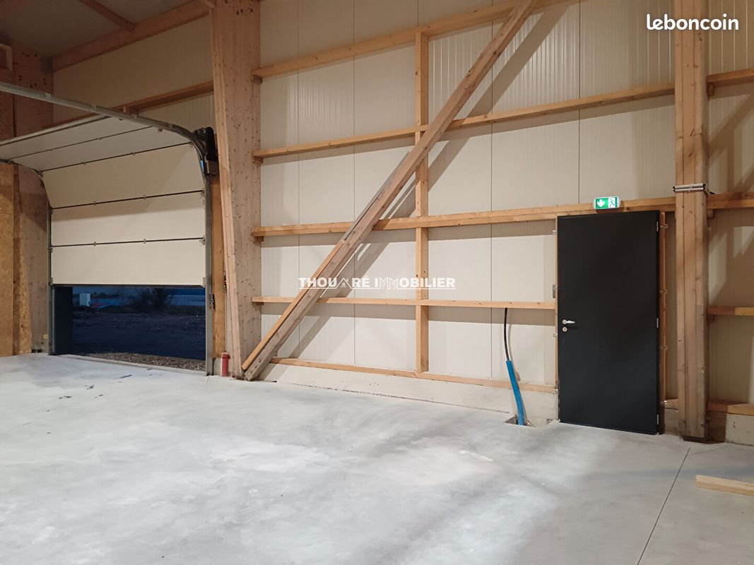 Bureaux 150 m² LA CHAPELLE BASSE MER (image 4)