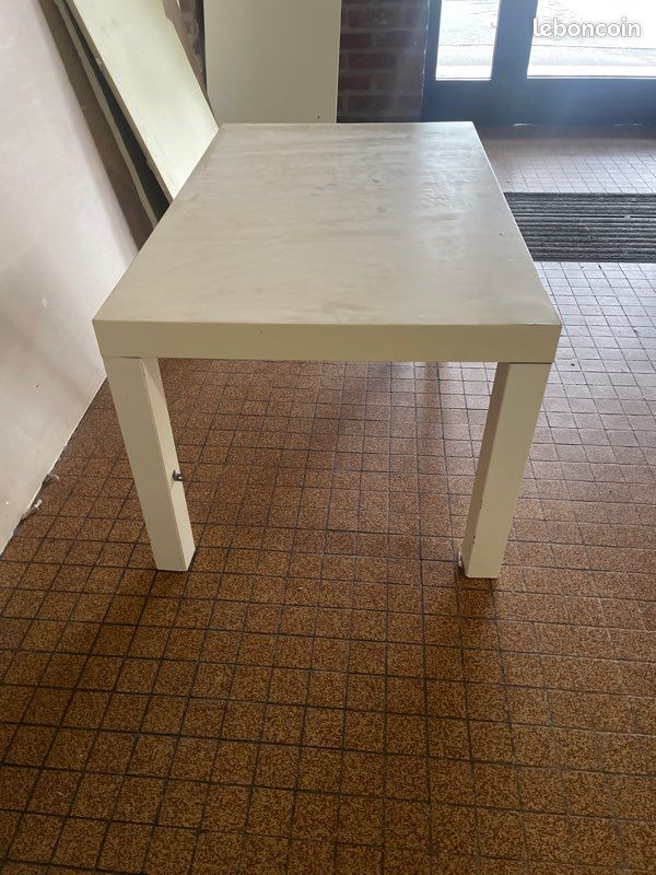 Table (image 3)