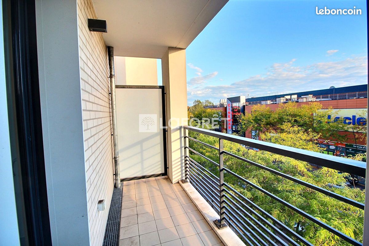 Appartement a louer rueil-malmaison - 4 pièce(s) - 105 m2 - Surfyn