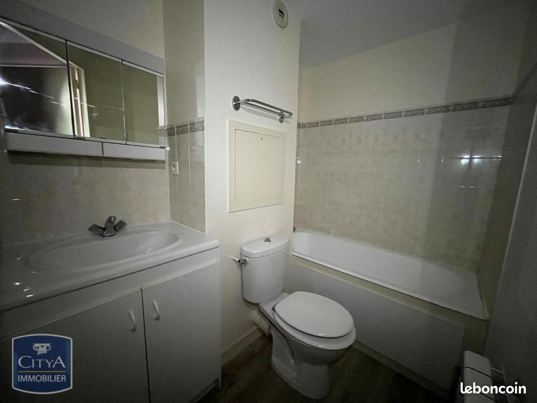 Appartement 1 pièce 25 m² - Poitiers 86000 (image principale 4)