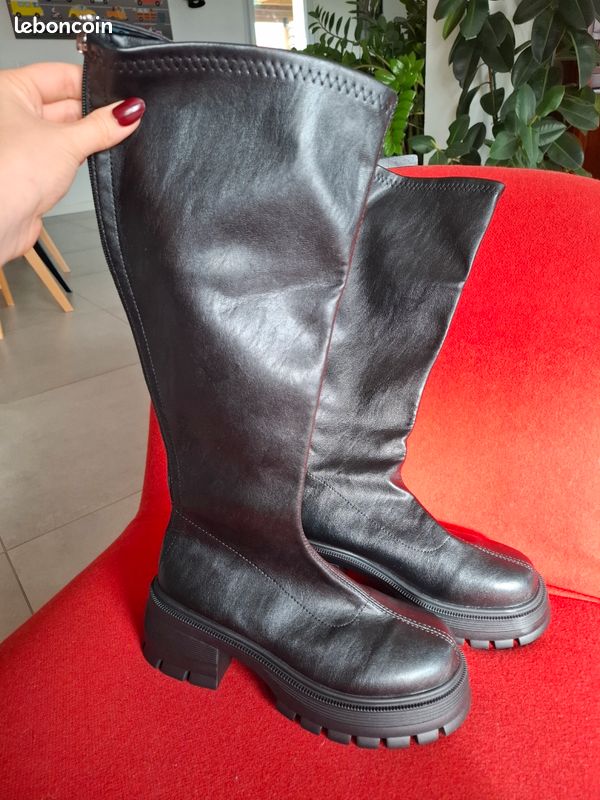 Bottes hautes Chaussures